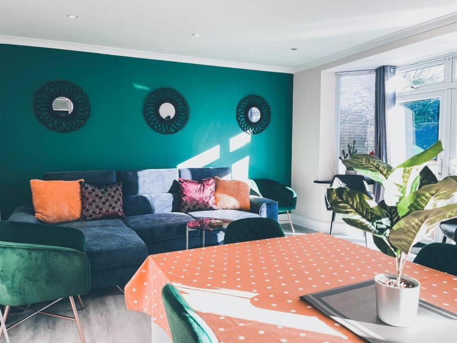 Apartamento Modern 3 Ground Floor Parking And Garden Bournemouth Exterior foto